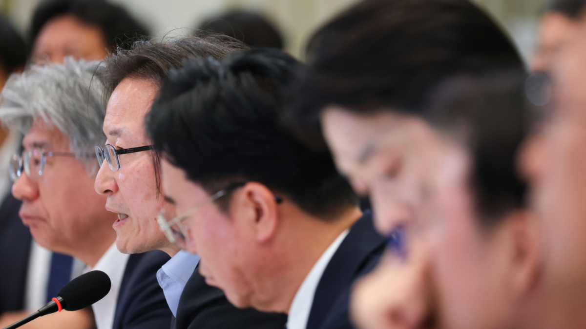 (서울=뉴스1) 이재명 기자 = 주병기 공정거래위원회 위원장이 4일 청와대 영빈관에서 열린 고용노동부, 중소벤처기업부, 공정거래위원회 2차 업무보고에서 업무보고를 하고 있다. (청와대통신사진기자단) 2026.8.4/뉴스1 Copyright © 뉴스1. All rights reserved. 무단 전재 및 재배포, AI학습 이용 금지. /사진=(서울=뉴스1) 이재명 기자