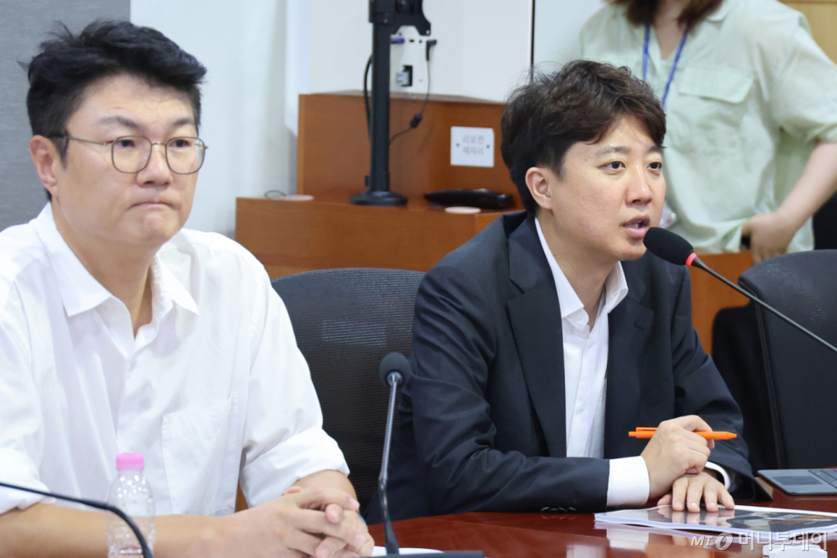 (서울=뉴스1) 신웅수 기자 = 이준석 개혁신당 대표가 6일 서울 여의도 국회 의원회관에서 열린 '검찰개혁인가, 형사사법의 붕괴인가' 토론회에서 발언하고 있다. 2026.8.6/뉴스1 Copyright © 뉴스1. All rights reserved. 무단 전재 및 재배포, AI학습 이용 금지. /사진=(서울=뉴스1) 신웅수 기자