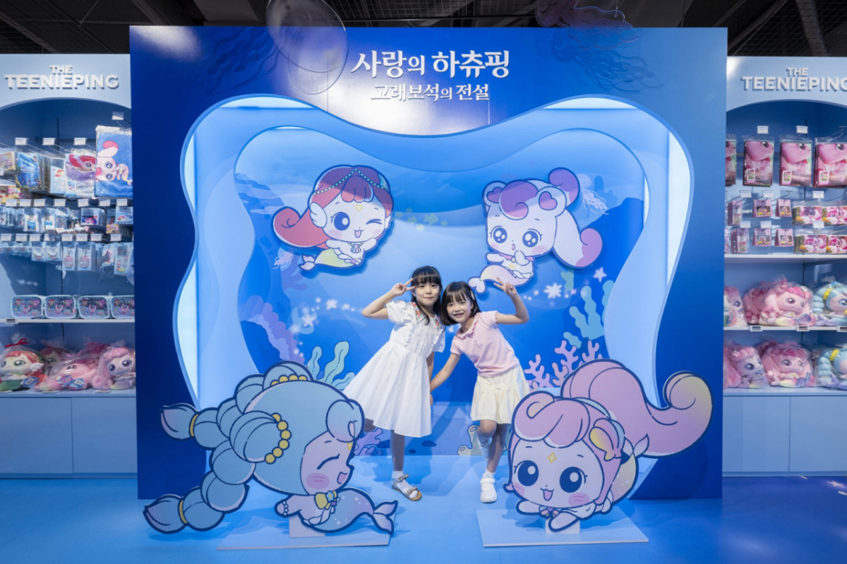 사진은 참고 이미지로 스타필드 코엑스몰에 마련된 '상상 공작소'에서 어린이 모델들이 기념촬영하는 모습. /사진=뉴스1