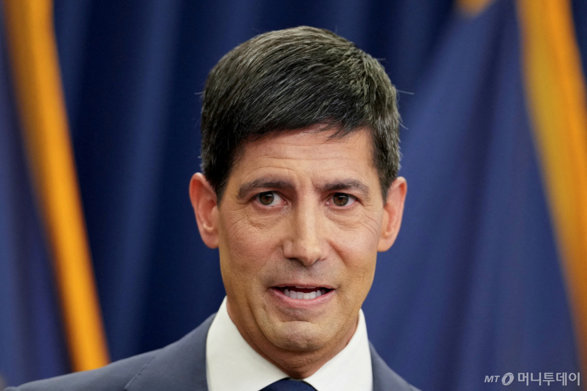 (워싱턴 로이터=뉴스1) 케빈 워시 미국 연방준비제도 의장. 2026.6.17 ⓒ 로이터=뉴스1 Copyright © 뉴스1. All rights reserved. 무단 전재 및 재배포, AI학습 이용 금지. /사진=(워싱턴 로이터=뉴스1) 김경민 기자