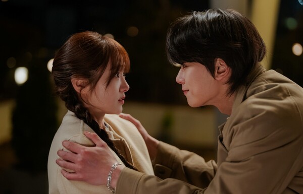 '최애의 사원' 스틸 컷 / 사진=tvN