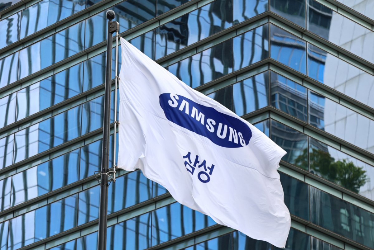 (서울=뉴스1) 김도우 기자 = 삼성전자가 인공지능(AI) 메모리 수요 확대에 힘입어 올해 2분기 역대 최대 실적을 기록했다. 삼성전자는 올해 2분기 연결 기준 영업이익이 89조 5000억 원, 매출 171조 5000억 원을 기록했다고 30일 공시했다. 이는 전년 동기 대비 각각 1813.8%, 130.0% 늘어난 규모다. 사진은 이날 서울 서초구 삼성전자 서초사옥. 2026.7.30/뉴스1 Copyright © 뉴스1. All rights reserved. 무단 전재 및 재배포, AI학습 이용 금지. /사진=(서울=뉴스1) 김도우 기자