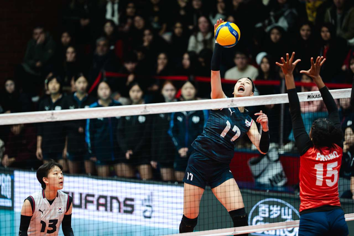 대한민국 17세 이하(U17) 여자배구대표팀 손서연이 11일(한국시간) 칠레 로스안데스에서 열린 2026 국제배구연맹(FIVB) U17 여자 세계선수권대회 조별리그 D조 4차전 도미니카공화국전에서 공격을 시도하고 있다. /사진=FIVB 제공