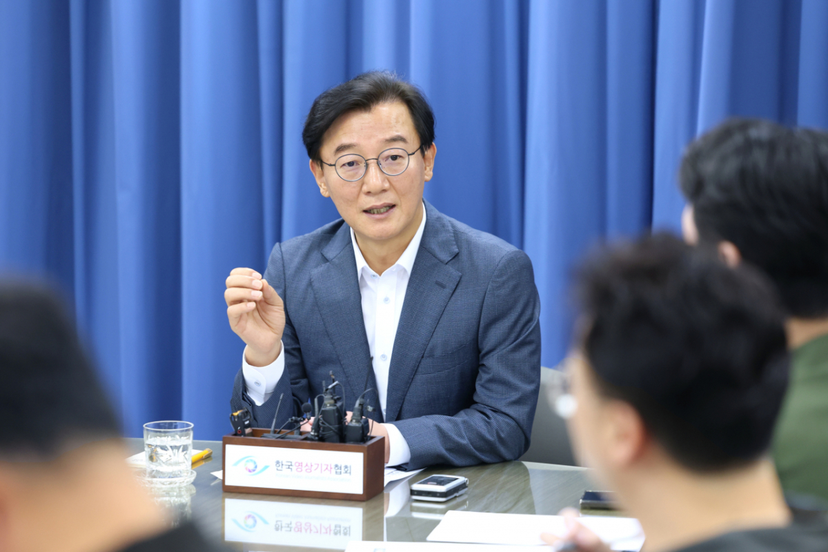 전재수 부산시장이 11일 2028 유엔해양총회 개최 도시 선정을 설명하고 있다./사진제공=부산시