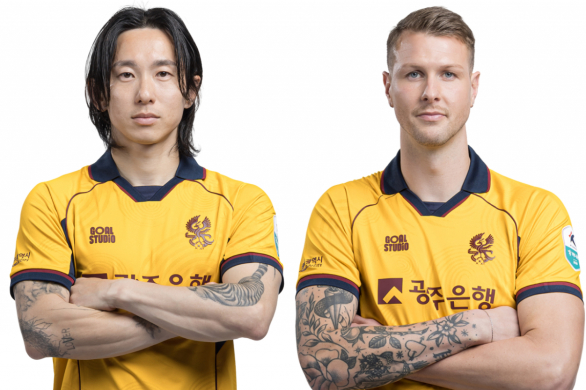 프로축구 K리그1 광주FC 소속 축구선수 신창무와 프리드욘슨이 화염에 휩싸인 차량의 운전자를 구조한 사실이 뒤늦게 알려졌다. 사진은 K리그1 광주FC 소속 축구선수 신창무, 프리드욘슨. /사진=광주FC 홈페이지