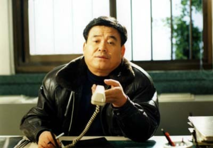 드라마 '모래시계' 등에 출연한 배우 안진수가 별세했다. 향년 81세. /사진=영화 '투캅스2' 스틸 컷