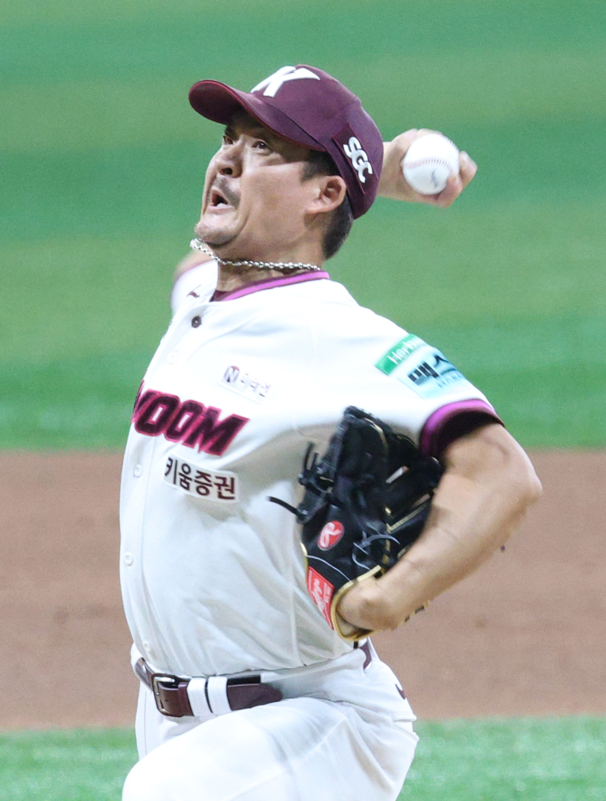 2026 신한 SOL KBO리그 키움 히어로즈 대 삼성 라이온즈 경기가 22일 서울 고척스카이돔에서 열렸다. 키움 원종현이 역투하고 있다. /사진=김진경 kim.jinkyung@
