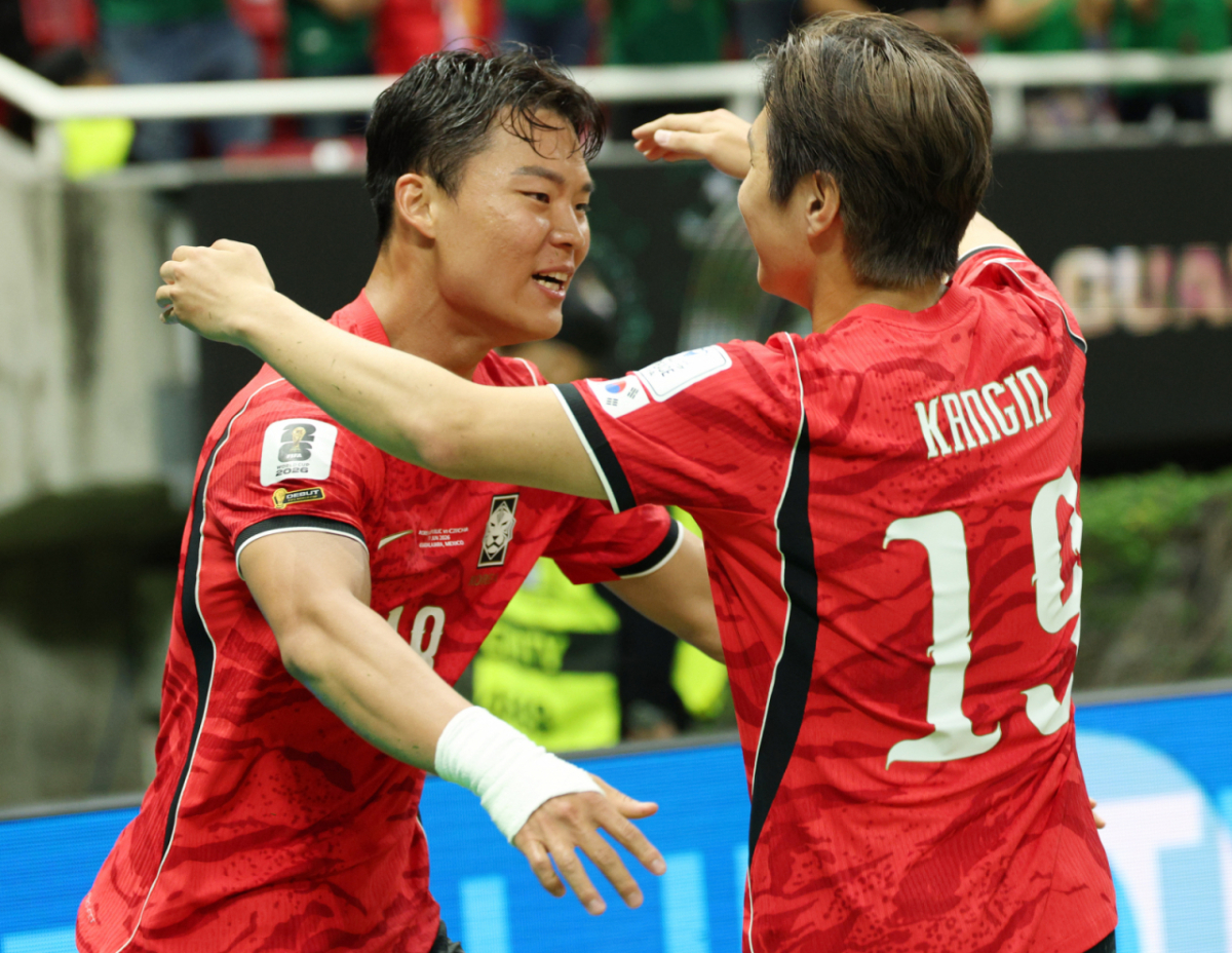 2026 북중미월드컵 A조 예선 대한민국-체코전이 멕시코 과달라하라 에스타디오 아크론에서 열렸다.  오현규가 역전골을 터트린 후 이강인과 기뻐하고 있다. /사진=김진경 대기자