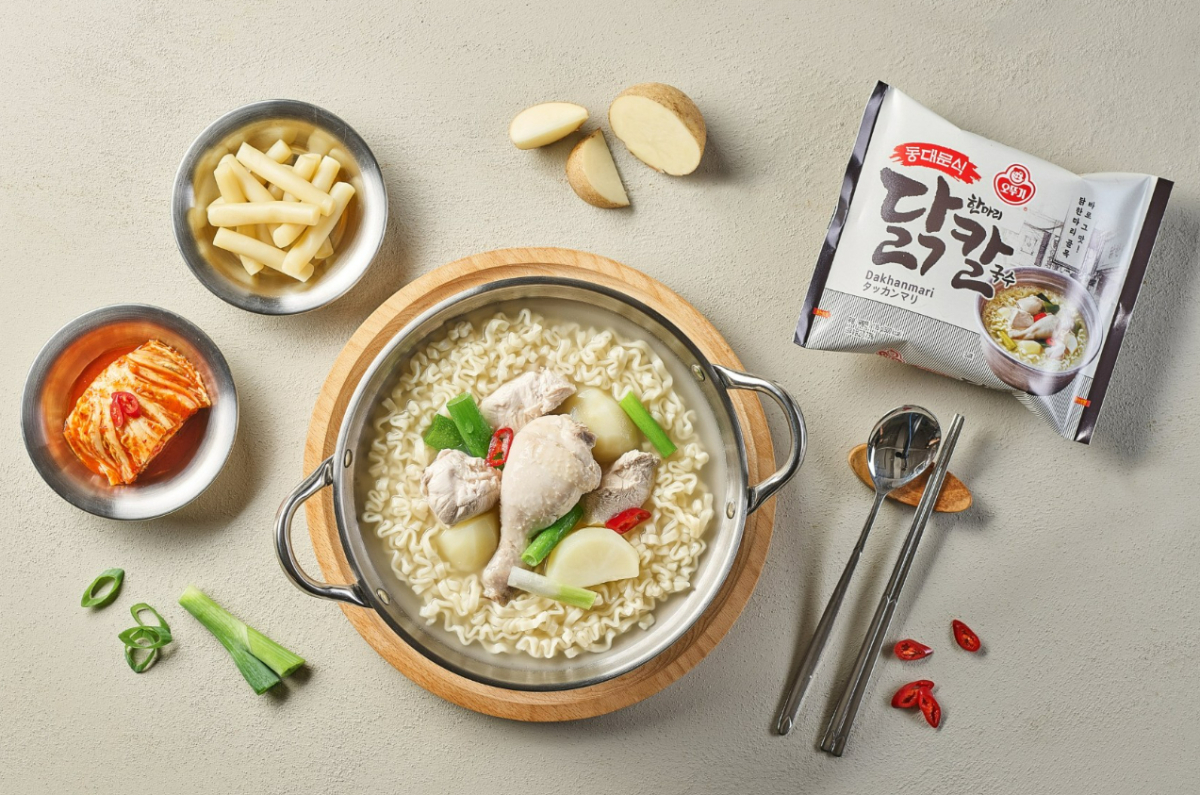 오뚜기 '동대문식 닭한마리 칼국수'