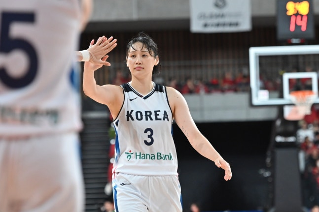 14일 일본 도쿄에서 열린 일본과의 여자농구 평가전에 나선 대한민국 여자농구 대표팀 강이슬. /사진=일본농구협회 제공