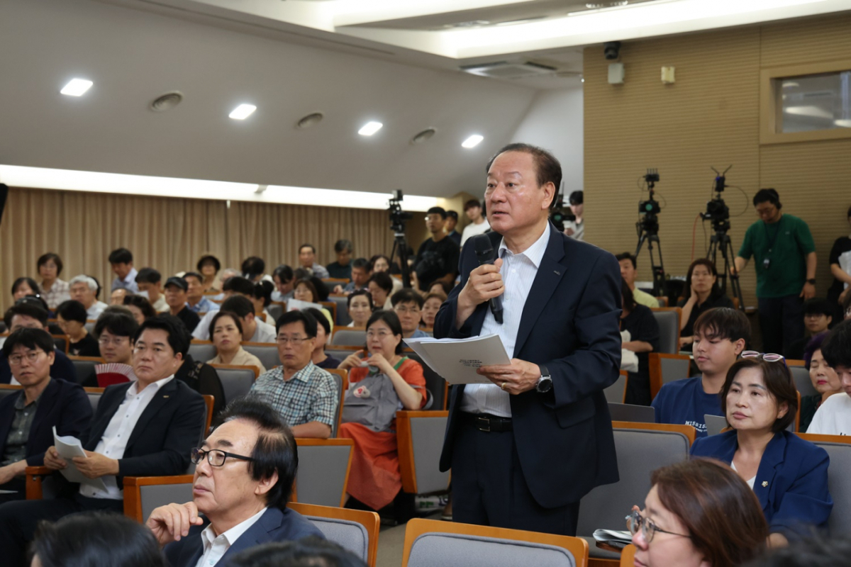유동균 서울 마포구청장. /사진제공=서울 마포구청