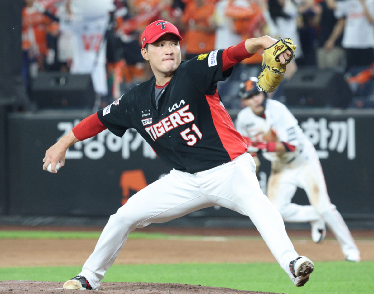 2026 신한 SOL KBO리그 한화 이글스 대 KIA 타이거즈 경기가 18일 대전한화생명볼파크에서 열렸다. KIA 전상현이 역투하고 있다. /사진=김진경 kim.jinkyung@