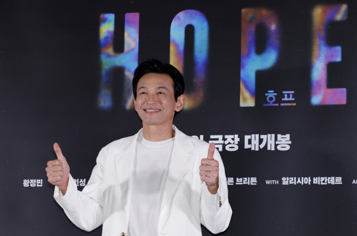 배우 황정민의 사생활 관련 의혹을 제기해 온 여성 A씨가 황정민을 상대로 낸 2억원대 손해배상 소송이 본안 재판으로 이어질 전망이다. 사진은 배우 황정민. /사진=뉴시스