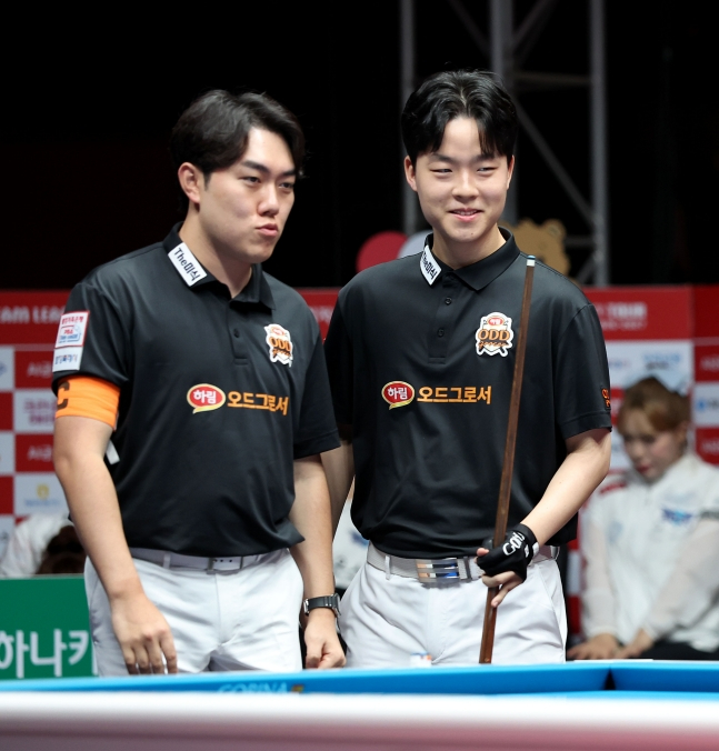 하림 김준태(왼쪽)와 김영원. /사진=PBA 투어 제공
