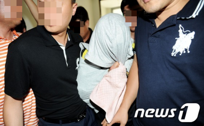 2012년 8월 21일 특수강간 등 전과 11범인 강남진이 출소 43일 만에 경기 수원시의 한 주점에서 성폭행을 시도하다 실패하고 달아나면서 흉기를 휘둘러 1명이 숨지고 4명이 다쳤다. /사진=뉴스1