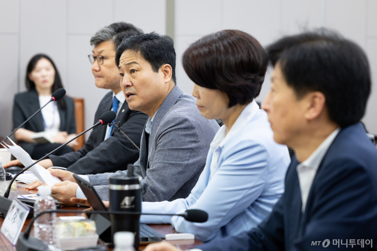 (서울=뉴스1) 유승관 기자 = 김영배 더불어민주당 서울시당위원장이 20일 서울 여의도 국회 의원회관에서 열린 더불어민주당 서울시당 주최 청년주거난 대책 간담회에서 모두 발언을 하고 있다. 2026.8.20/뉴스1 Copyright © 뉴스1. All rights reserved. 무단 전재 및 재배포, AI학습 이용 금지. /사진=(서울=뉴스1) 유승관 기자