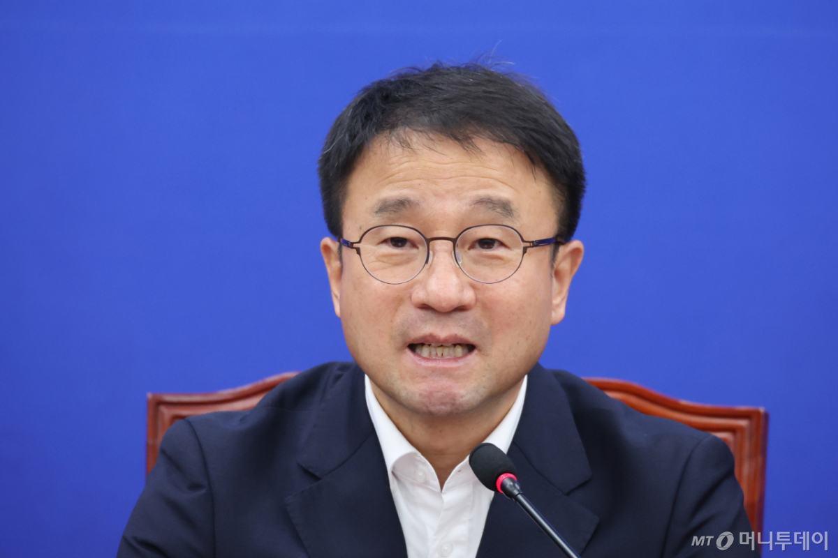 (서울=뉴스1) 신웅수 기자 = 한병도 더불어민주당 원내대표가 20일 서울 여의도 국회에서 열린 정책조정회의에서 발언하고 있다. 2026.8.20/뉴스1 Copyright © 뉴스1. All rights reserved. 무단 전재 및 재배포, AI학습 이용 금지. /사진=(서울=뉴스1) 신웅수 기자