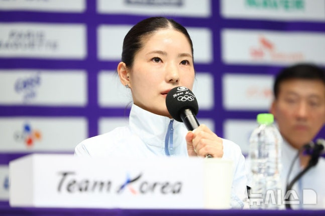 여자 펜싱 에뻬 송세라가 20일 오후 충북 진천 국가대표 선수촌에서 열린 2026 아이치·나고야 아시안게임 D-30 미디어 데이에서 발언하고 있다./사진=뉴시스