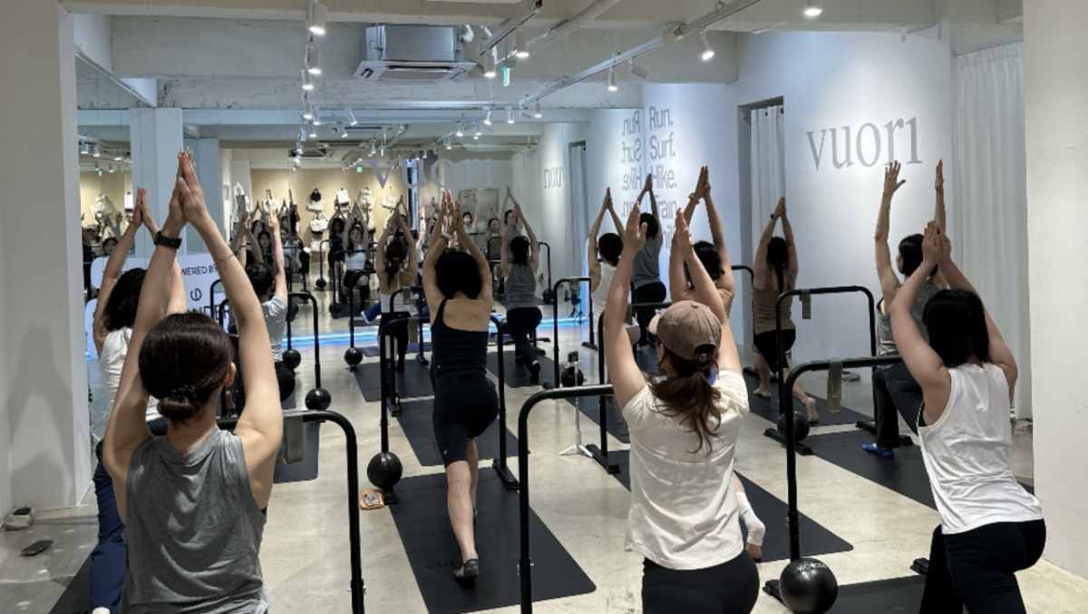 Detox Barre Flow class held on the 3rd floor of Vuori pop-up store in Seongsu-dong, Seongdong-gu, Seoul on the 20th./Photo provided by Shinsegae International