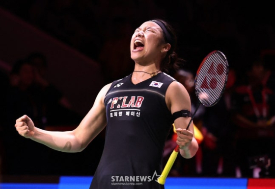 6월 인도네시아 자카르타에서 열린 2026 세계배드민턴연맹(BWF) 월드투어 슈퍼 1000 인도네시아 오픈 결승에서 일본의 야마구치 아카네를 꺾고 우승을 차지한 뒤 포효하고 있는 안세영. /로이터=뉴스1