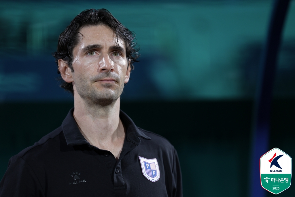 제라드 누스 파주 프런티어 감독. /사진=한국프로축구연맹 제공