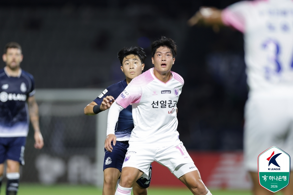 안주완(왼쪽)과 이제호. /사진=한국프로축구연맹 제공