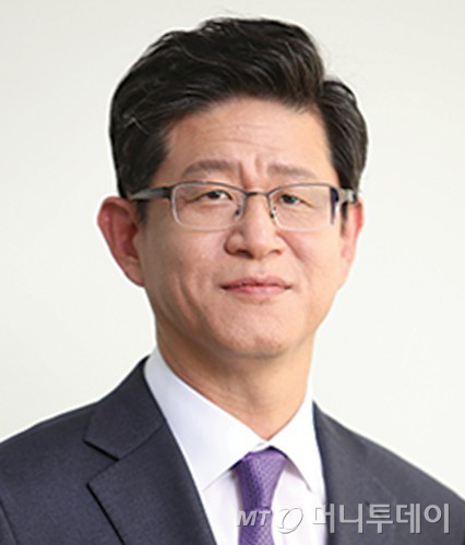 (서울=뉴스1) 허경 기자 = 청와대는 이재명 대통령이 24일 대통령 친인척과 고위급 참모들의 비위를 감찰하는 특별감찰관으로 더불어민주당 추천 후보인 최길수 변호사를 지명했다고 밝혔다. (청와대 제공. 재판매 및 DB 금지) 2026.8.24/뉴스1  Copyright © 뉴스1. All rights reserved. 무단 전재 및 재배포,  AI학습 이용 금지. /사진=(서울=뉴스1) 허경 기자
