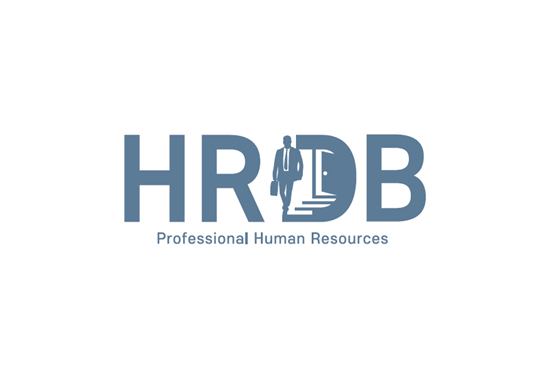 HRDB AI 서면작성 화면. 직장 내 괴롭힘 및 복무기강 관련 조사·징계 검토 보고서 초안을 작성한 예시로, 완성된 서면과 문서 채팅, 참고 판례를 한 화면에서 확인할 수 있다./사진제공=HRDB
