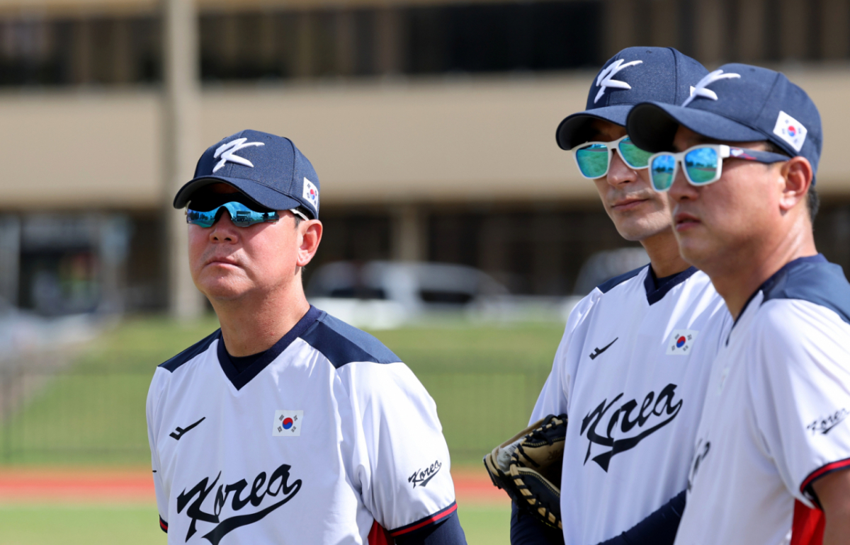 2026 WBC 대표팀 1월 전지훈련 당시 야구대표팀 류지현 감독과 강인권 수석, 최원호 코치(왼쪽부터). /사진=강영조 선임기자