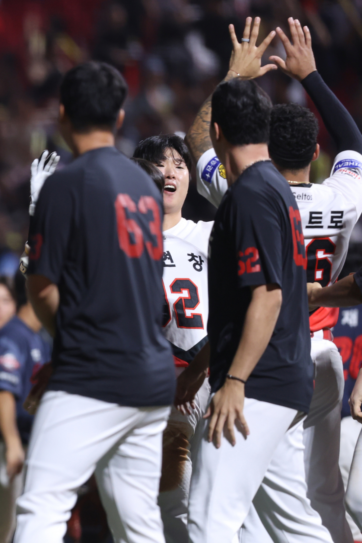 25일 롯데 자이언츠-KIA 타이거즈전. 이호연의 끝내기 만루 홈런 후 기뻐하는 이호연과 KIA 선수들. /사진=KIA 타이거즈 제공