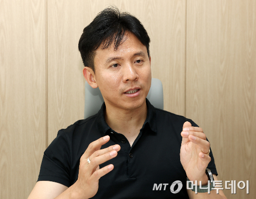 권영민 에이피크 대표는 "전 세계적으로 음주량 자체가 조금씩 줄어든다고는 하지만 여전히 음주 문화를 즐기는 이들은 존재한다"며 "이들이 숙취 해소에 대한 니즈를 갖고 있기 때문에 음주량과 상관 없이 숙취해소제 카테고리 자체가 빠르게 성장하고 있다"고 설명했다. /사진=김창현 기자 chmt@