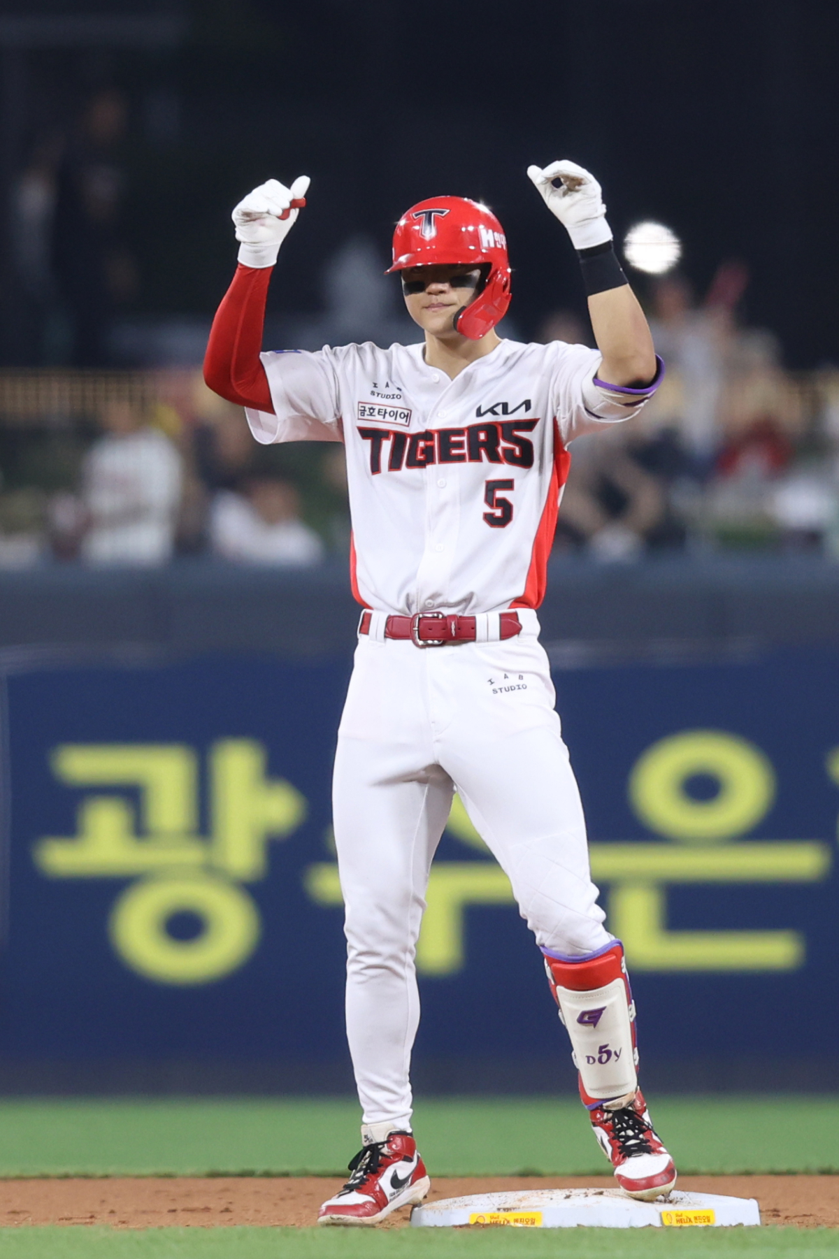 KIA 타이거즈 김도영이 26일 광주-KIA 챔피언스필드에서 펼쳐진 롯데 자이언츠와 2026 신한 SOL KBO 리그 정규시즌 홈 경기에서 3번 타자 겸 3루수로 선발 출장, 세리머니를 펼치고 있다. /사진=KIA 타이거즈 제공