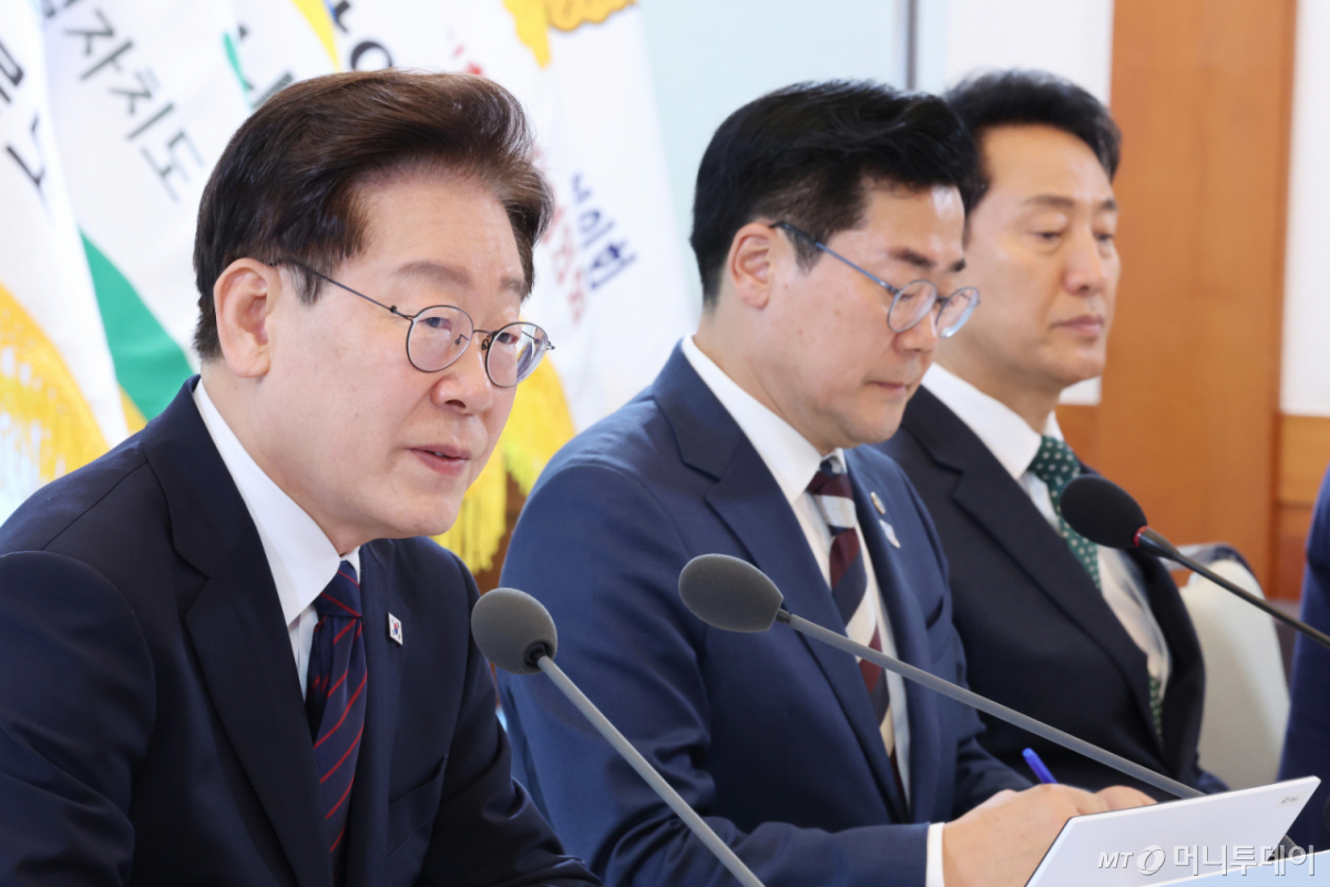 (서울=뉴스1) 이재명 기자 = 이재명 대통령이 26일 청와대에서 열린 제10회 중앙지방협력회의에서 발언하고 있다. 2026.8.26/뉴스1  Copyright © 뉴스1. All rights reserved. 무단 전재 및 재배포,  AI학습 이용 금지. /사진=(서울=뉴스1) 이재명 기자
