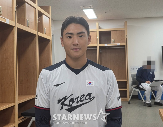 한국 U-18 야구 국가대표팀에 발탁된 박근서가 27일 울산 문수야구장에서 열린 울산 웨일즈와 평가전을 앞두고 스타뉴스와 인터뷰에 응했다. /사진=김동윤 기자