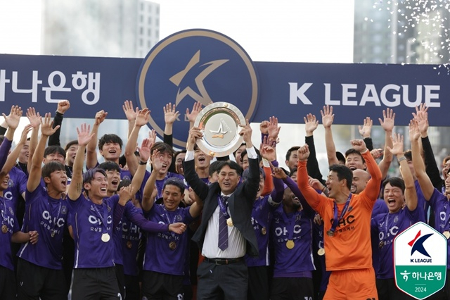 FC안양의 K리그2 우승 세리머니. /사진=한국프로축구연맹 제공