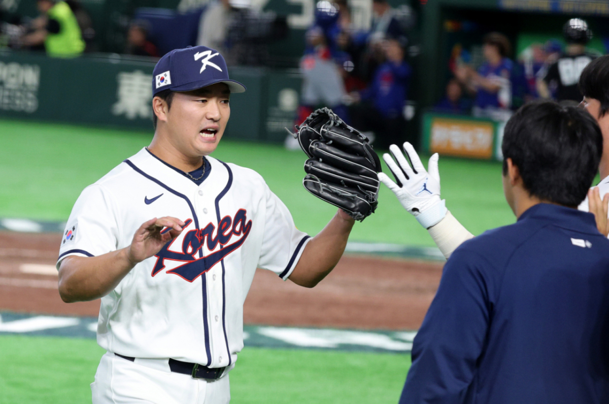 한국 우완투수 고우석이 지난 3월 8일 도쿄돔에서 열린 2026 WBC 도쿄POOL 대한민국과 대만 경기 8회초 무실점 피칭을 펼친후 환호하고 있다. 026.03.08. /사진=강영조 cameratalks@