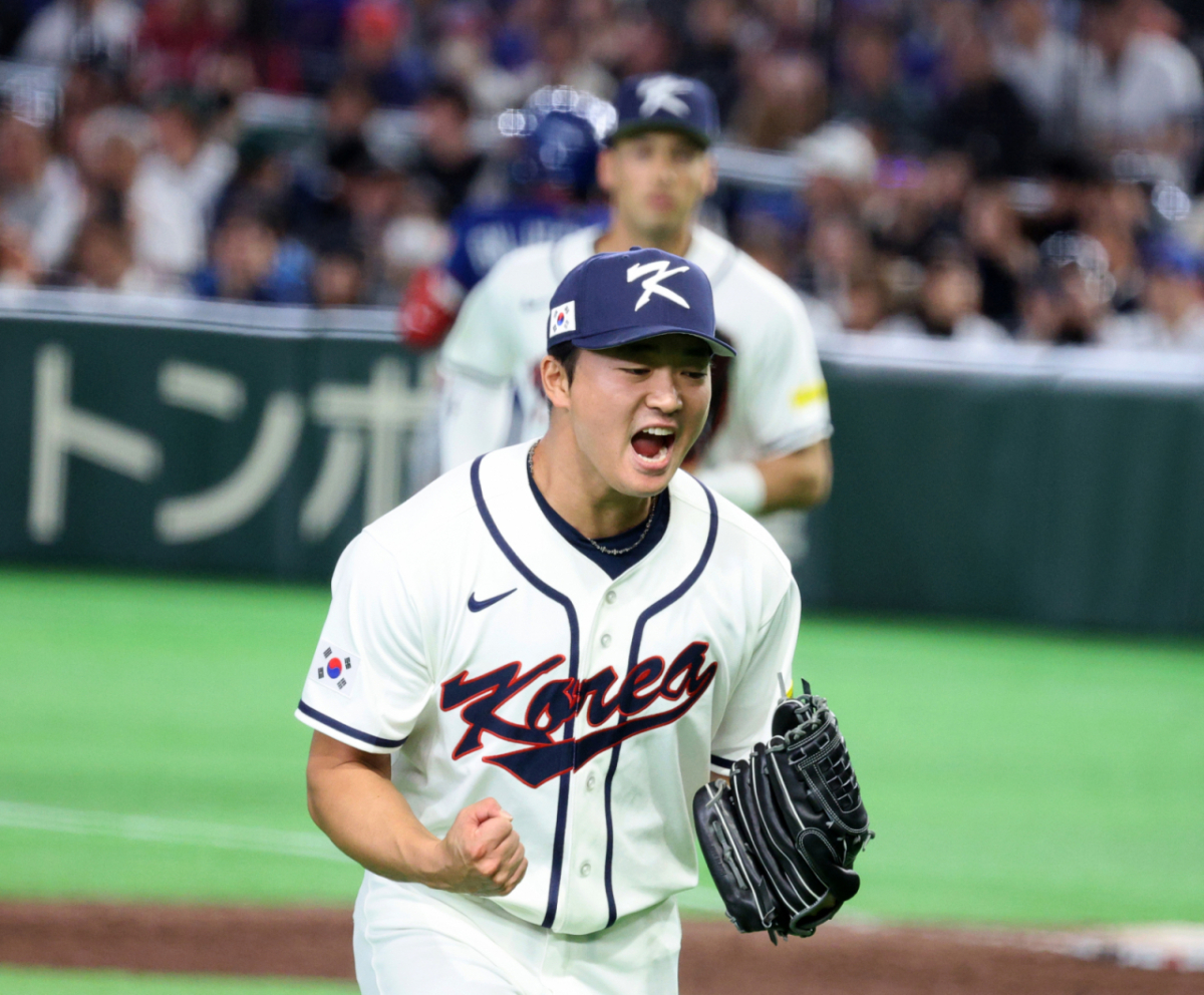 한국 우완투수 고우석이 지난 3월 8일 도쿄돔에서 열린 2026 WBC 도쿄POOL 대한민국과 대만 경기 8회초 무실점 피칭을 펼친후 환호하고 있다. 026.03.08. /사진=강영조 cameratalks@