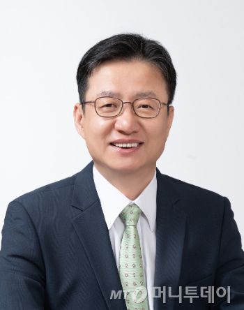 이성엽 고려대 기술경영전문대학원 교수/한국정보통신법학회장