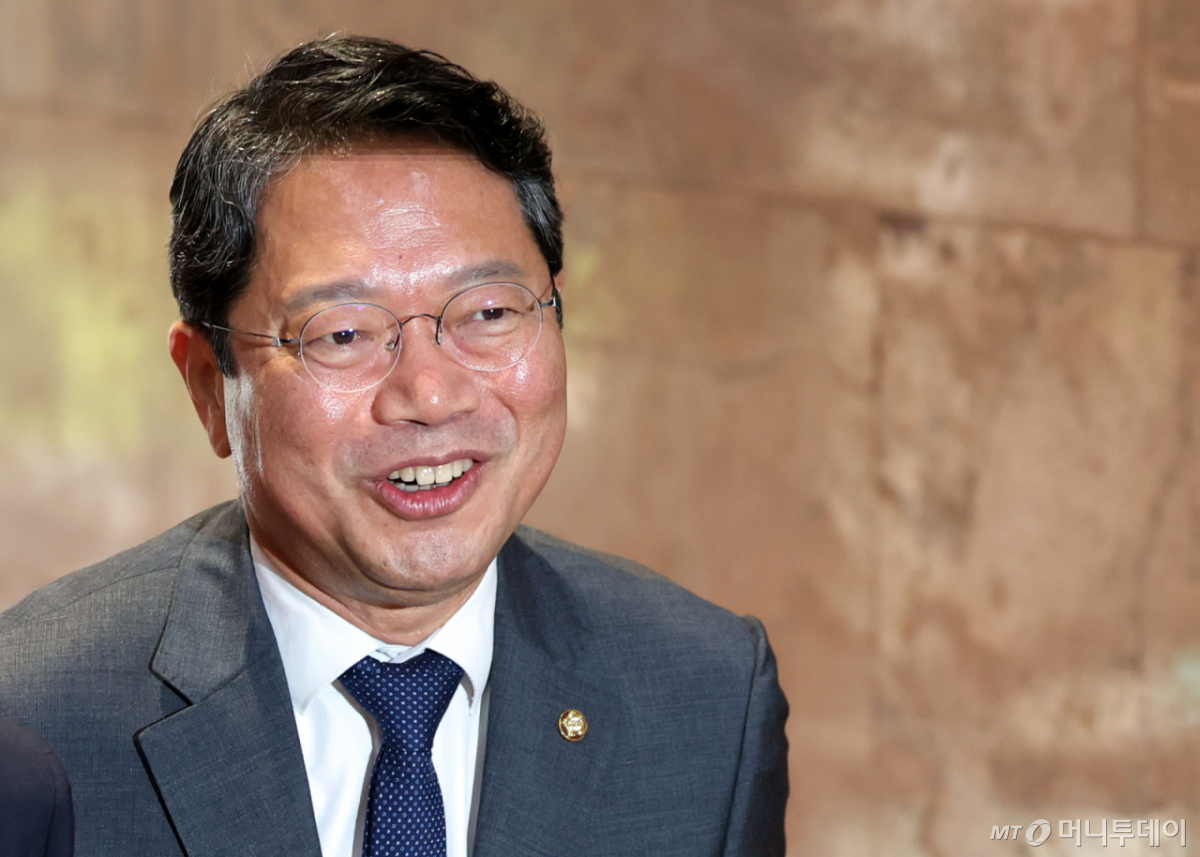 법무부 장관 후보인 김승원 더불어민주당 의원이 1일 여의도 국회에서 열린 열린 제439회 국회(정기회) 제01차 본회의에 참석하고 있다. /사진=머니투데이 DB