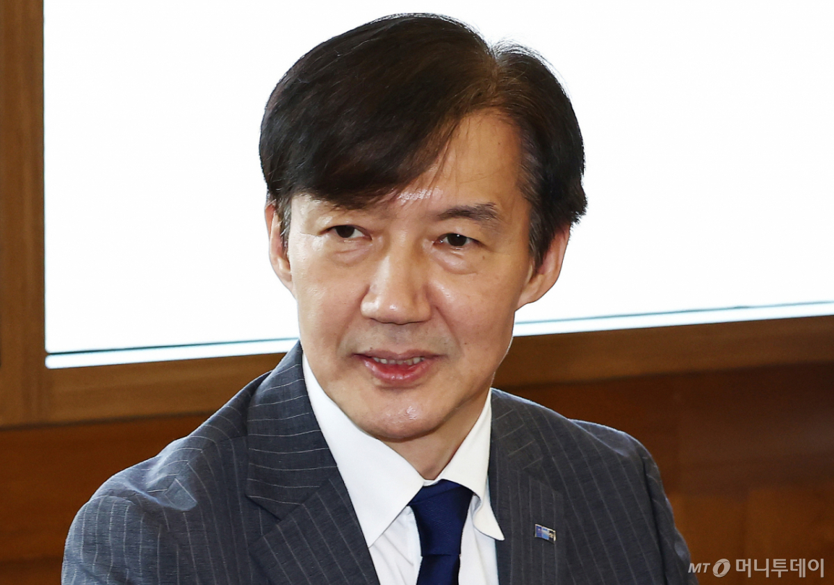 [서울=뉴시스] 김진아 기자 = 조국혁신당 조국 혁신정책연구원장이 4일 오후 서울 종로구 조계사에서 총무원장 진우스님을 예방하며 발언하고 있다. (공동취재) 2025.09.04. /사진=김진아