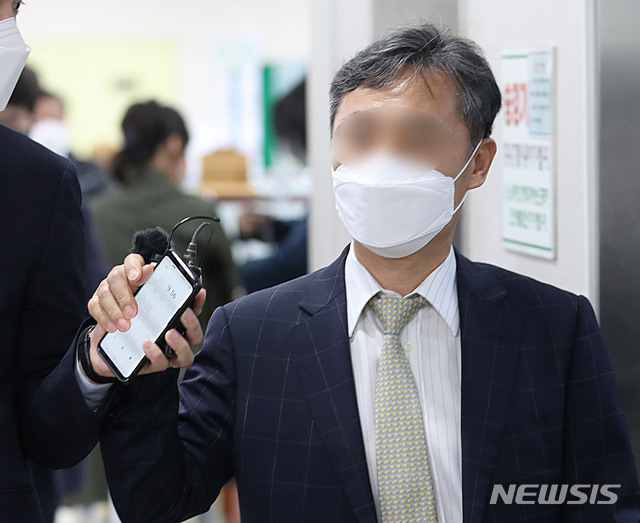 이른바 '버닝썬 경찰총장'으로 불렸던 윤규근 총경이 정년을 약 1년 앞두고 명예퇴직했다. /사진=뉴시스