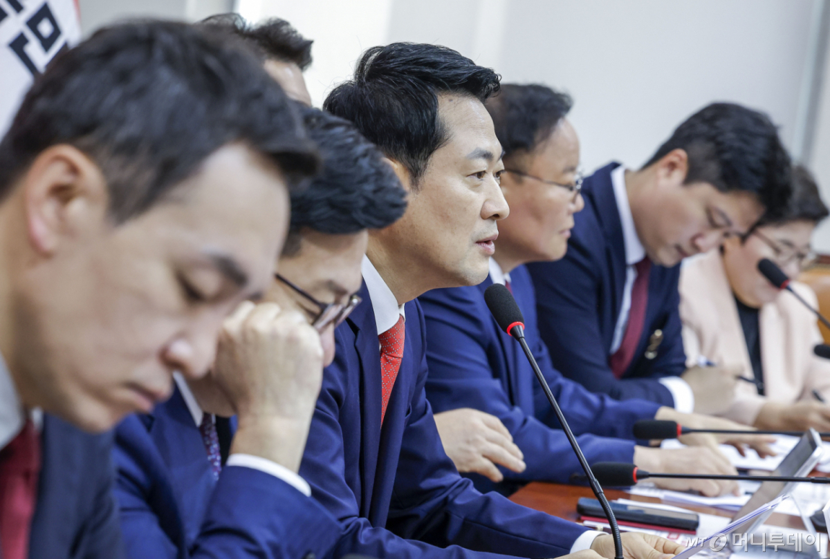 [서울=뉴시스] 정병혁 기자 = 장동혁 국민의힘 대표가 3일 서울 여의도 국회에서 열린 최고위원회의에서 발언하고 있다. 2026.09.03. jhope@newsis.com /사진=정병혁