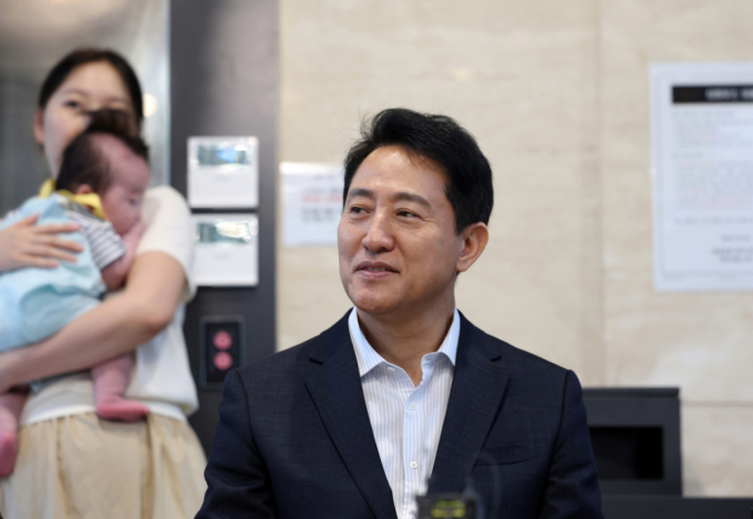 오세훈 서울시장이 1일 서울 송파구 잠실르엘에서 신혼부부 장기전세주택 미리내집 현장 간담회를 하고 있다./사진=뉴스1