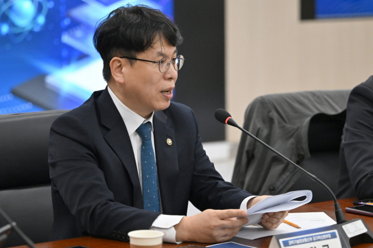 박인규 과기부 과학기술혁신본부장이 지난해 10울 광주 북구 전남대학교 대학본부에서 열린 과학기술정보통신부의 연구개발 생태계 혁신방안 수립을 위한 현장간담회에 참여해 인사말하고 있다. /사진=뉴시스