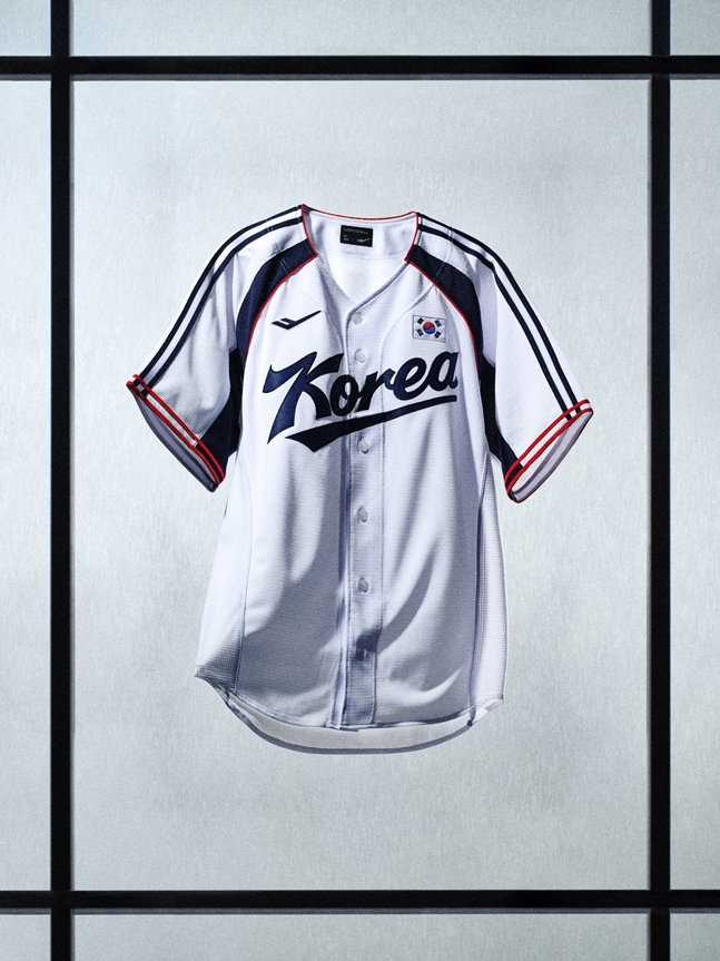 야구대표팀 새 유니폼. /사진=KBO
