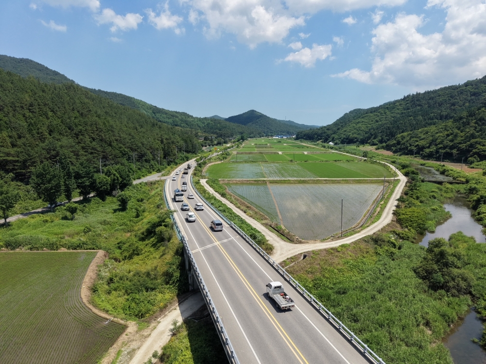 '국도23선 4차로(장흥읍 순지리에서 대덕읍 연지리) 확장 구간' 전경./사진제공=장흥군