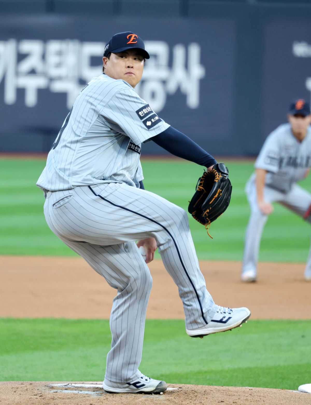 한화 이글스 투수 류현진. /사진=강영조 선임기자