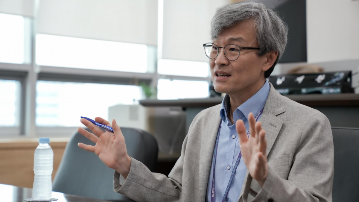남재환 질병관리청 국립보건연구원장이 지난 2일 충북 청주 본원에서 본지와 인터뷰하고 있는 모습. /사진=질병관리청