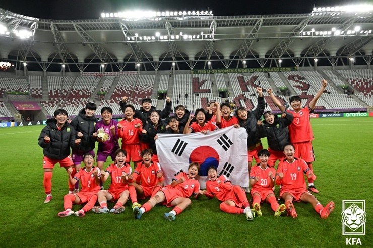 2026 국제축구연맹(FIFA) 20세 이하(U20) 여자월드컵 16강에 진출한 대한민국 U20 여자 대표팀 선수들. /사진=대한축구협회 제공