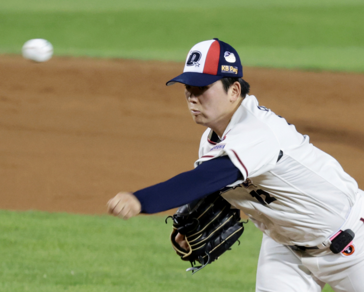 두산 좌완불펜 타카다가 3일 잠실야구장에서 열린 2026KBO리그 두산베어스와 LG트윈스 경기 8회초 수비를 책임지고 있다..  2026.09.03. /사진=강영조 cameratalks@